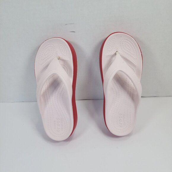 ❤️2/$22Crocs Unisex Platform Pink  Red Thong Slippers Women -Size 4/ Men-Size 2 - Picture 1 of 9